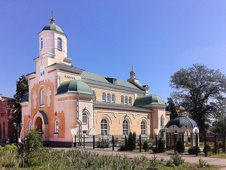 Fayl:Стрітенська церква (Прилуки).jpg