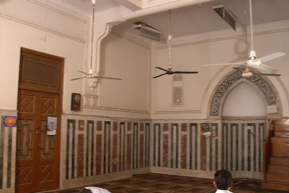 Fayl:Demerdash Mosque from inside.JPG