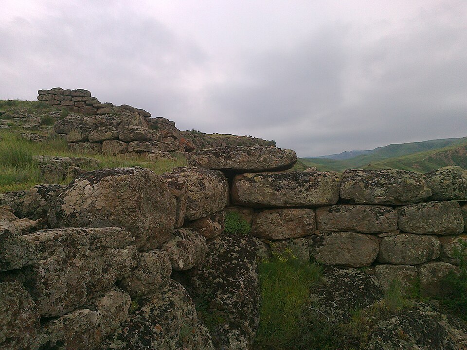 Fayl:Div Castle 1.jpg