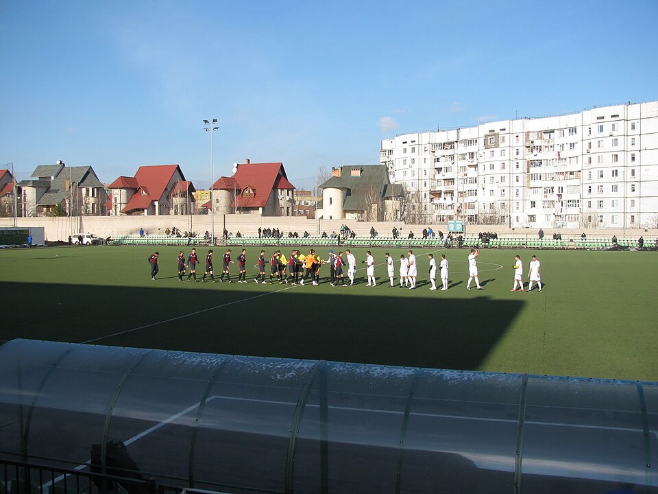 Fayl:Zimbru Stadium-2.jpg