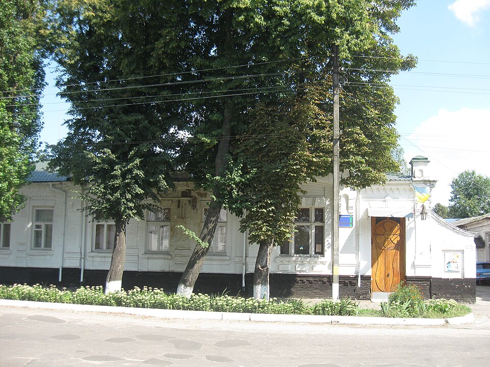 Fayl:Лебединський художній музей.JPG