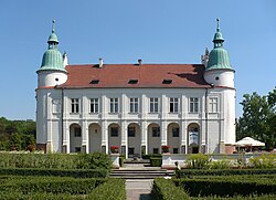 Baranow Sandomierski qal’asi va bogʻi