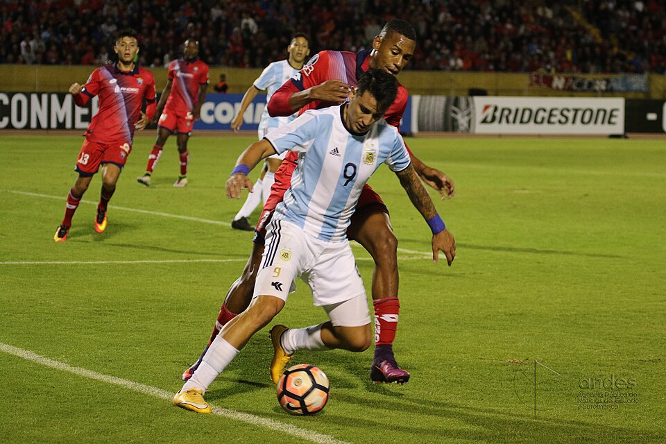 Fayl:NACIONAL vs ATLÉTICO TUCUMÁN (31961997633).jpg