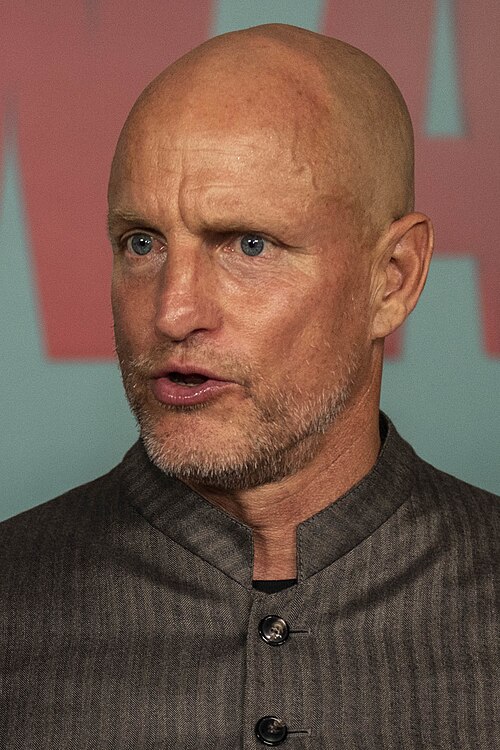 Fayl:Woody Harrelson 191020-N-NU281-1028 (cropped).jpg