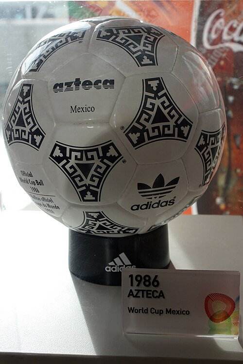Fayl:Adidas Azteca.jpg