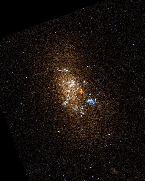 Fayl:NGC14-HST-R814GB300-lin.jpg