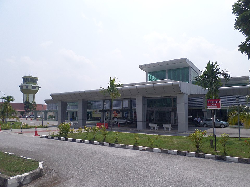 Fayl:Sultan Azlan Shah Airport.JPG