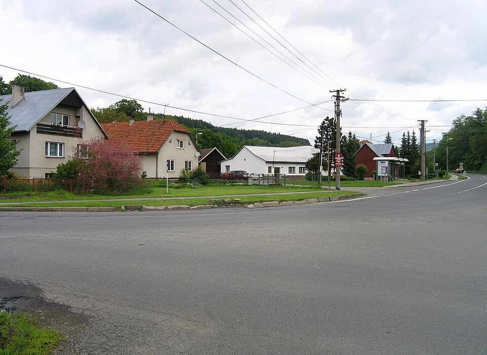 Fayl:Lutonina, common.jpg