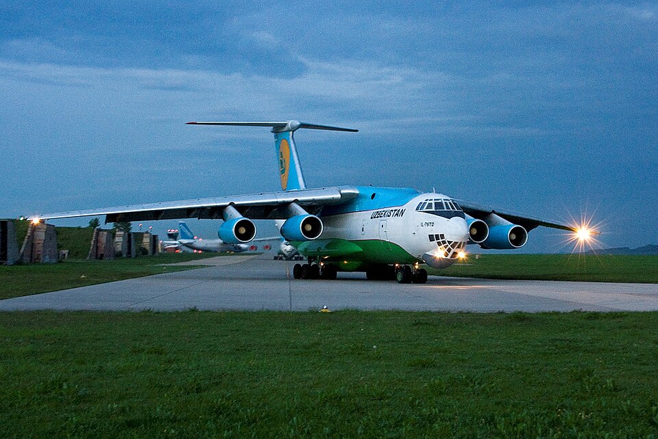 Fayl:UK-76805 Uzbekistan.jpg