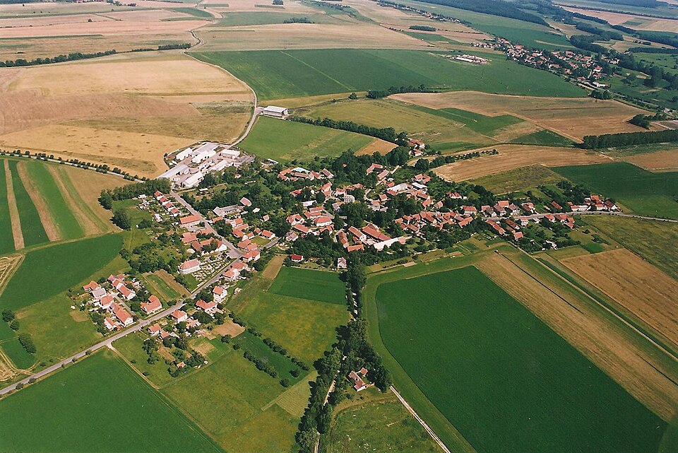 Fayl:Bučina air view.jpg