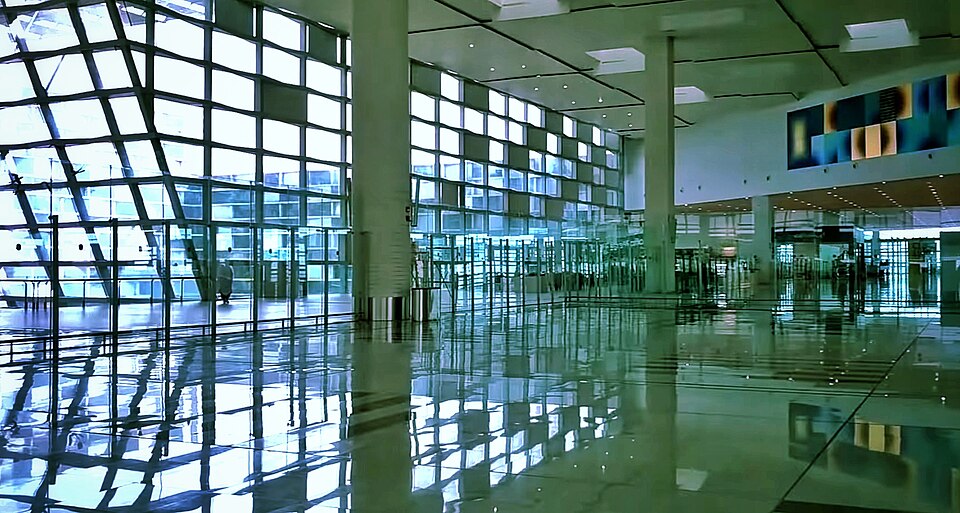 Fayl:Islamabad International Airport Departure.jpg
