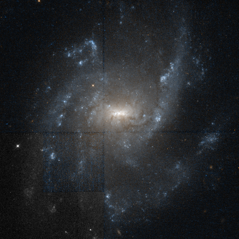 Fayl:Ngc 4519 hst 09042 R814B450.png