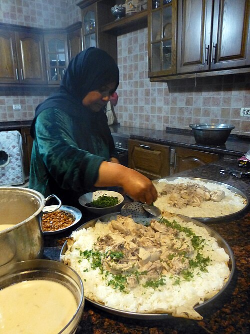Fayl:Préparation du mansaf-Jordanie (6).jpg
