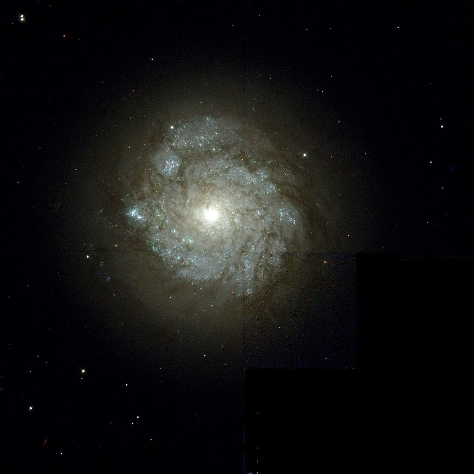 Fayl:NGC278-hst-R814G606B450.jpg