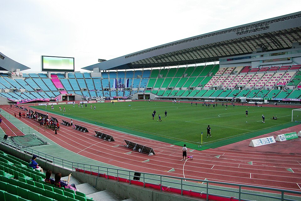 Fayl:Nagai stadium20040717.jpg