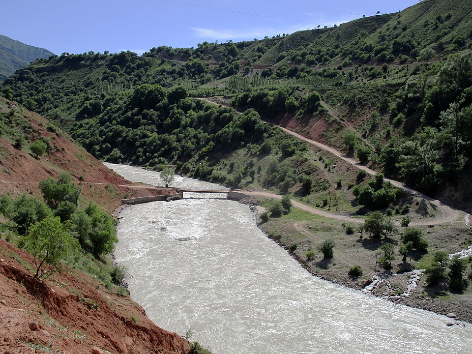 Fayl:Pskem bridge near ispay.jpg