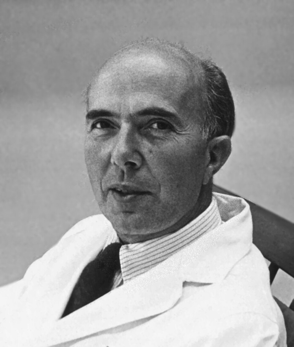 Fayl:Renato Dulbecco crop.jpg