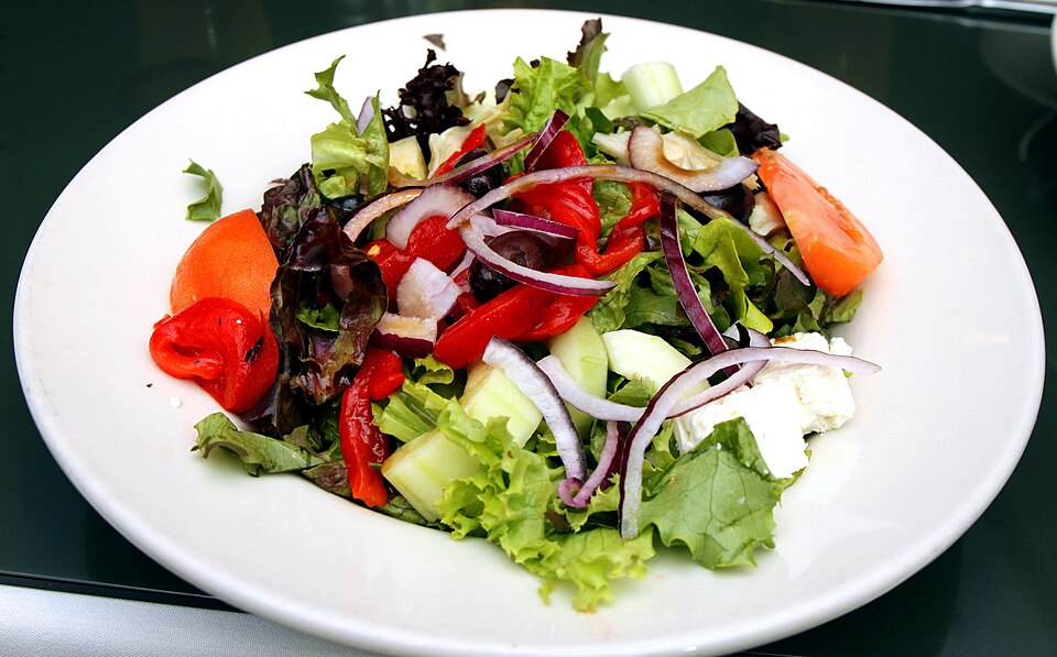 Fayl:Mixed Green Salad (15977106804).jpg