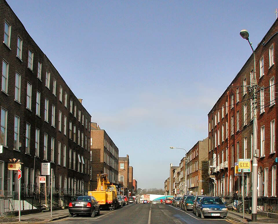 Fayl:Sr Maigh Eala.jpg