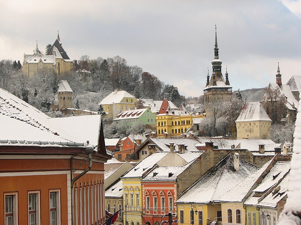 Fayl:Sighisoara. Biserica din deal.jpg