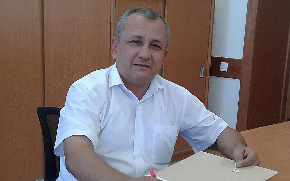 Fayl:Uzoq Jurakulov.jpg