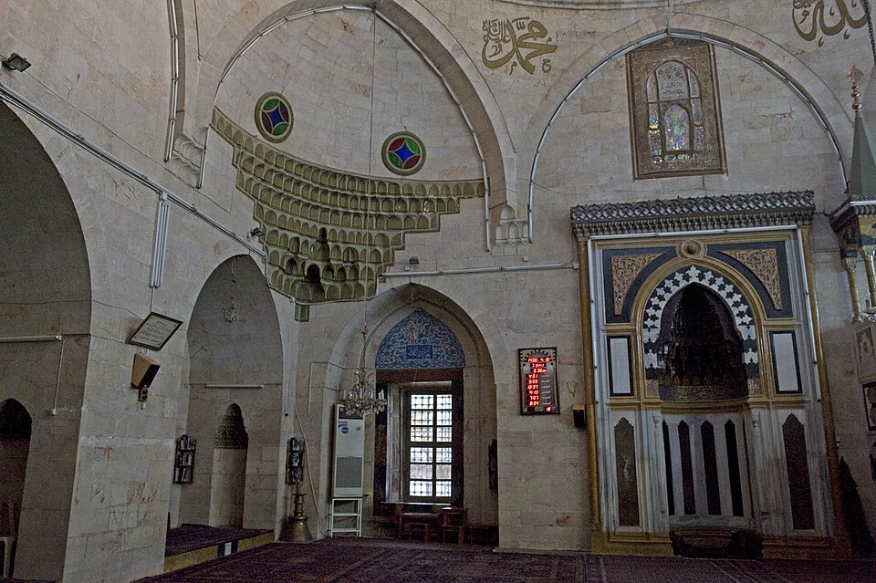 Fayl:Aleppo Al-Adiliyah Mosque 9823.jpg