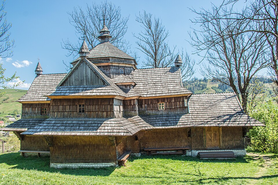 Fayl:Вознесенська церква (Ясіня. Закарпаття.).jpg