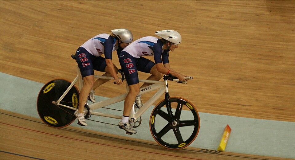 Fayl:2008 Summer Paralympics, Tandem.jpg