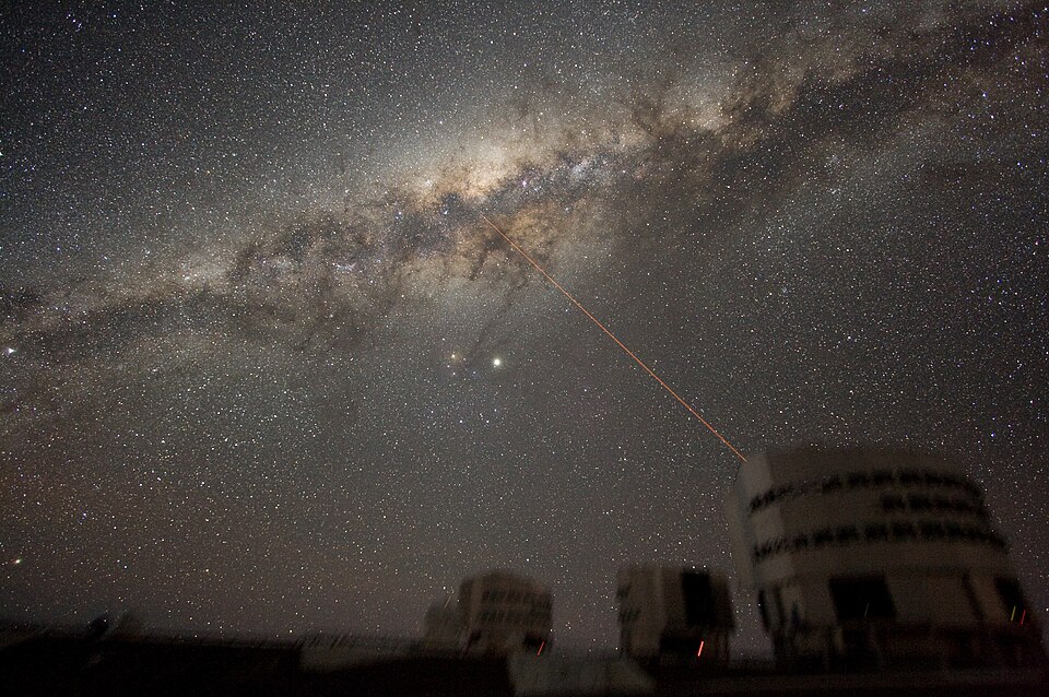 Fayl:ESO-VLT-Laser-phot-33a-07.jpg