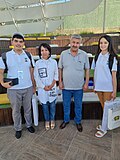 Shoir xotini va shogirdlari bilan (2022-yil 19-avgust)