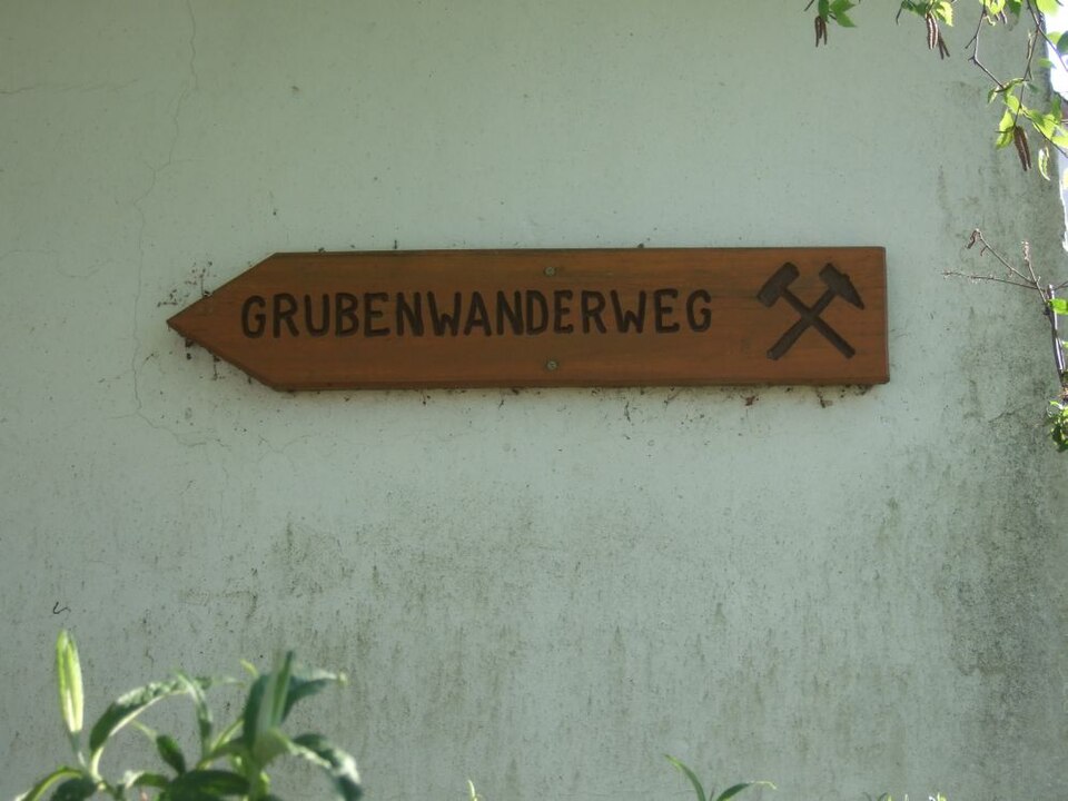 Fayl:Thomm-grubenwanderweg.jpg