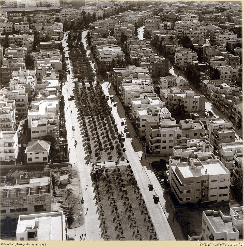 Fayl:Zoltan Kluger. Tel-Aviv (Rothschild Boulevard).jpg