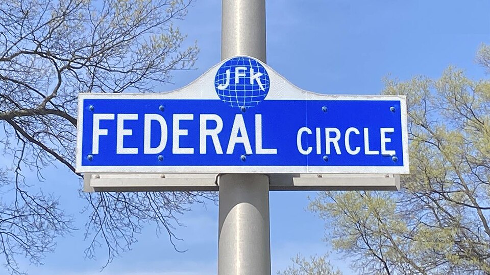 Fayl:FederalCircle.JPG