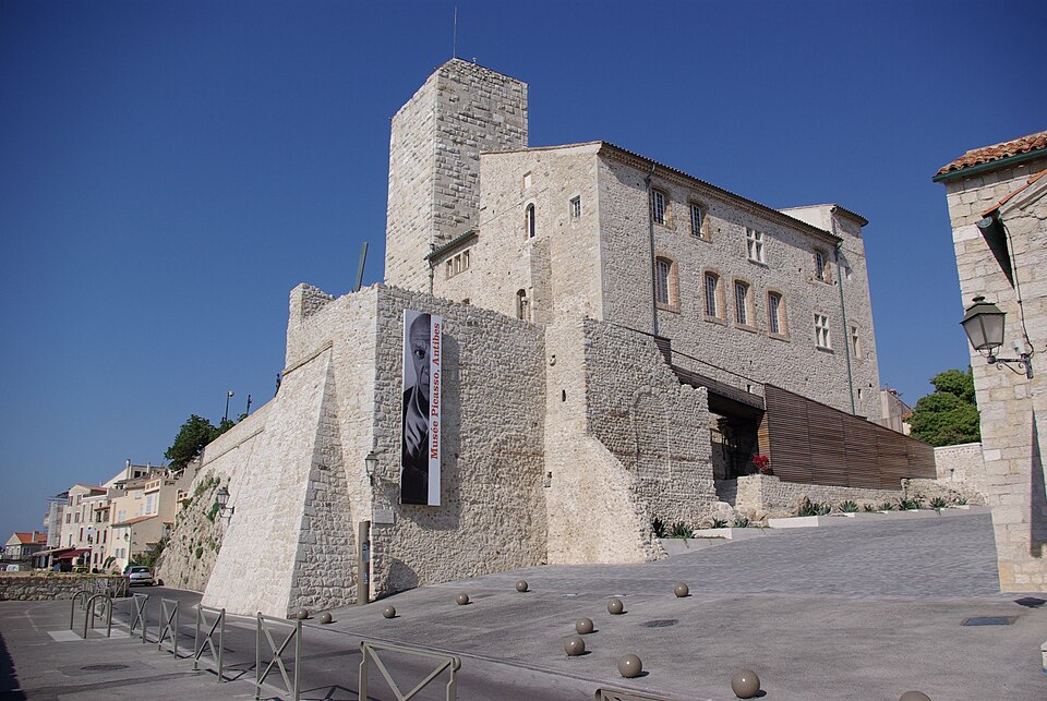 Fayl:Antibes Museum Picasso.jpg