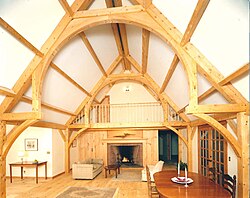 Hammerbeam zamonaviy yogʻoch ramka turar joyida ishlatiladi