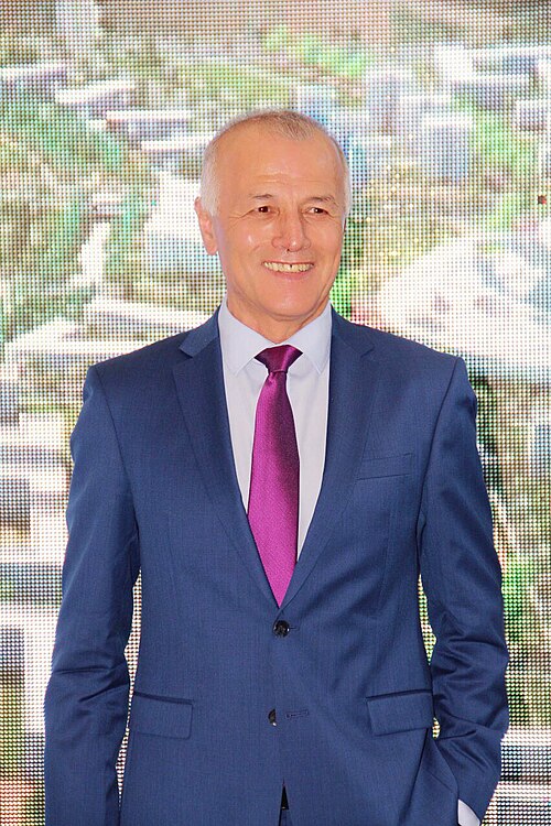 Fayl:K.Yusupov Front page.jpg