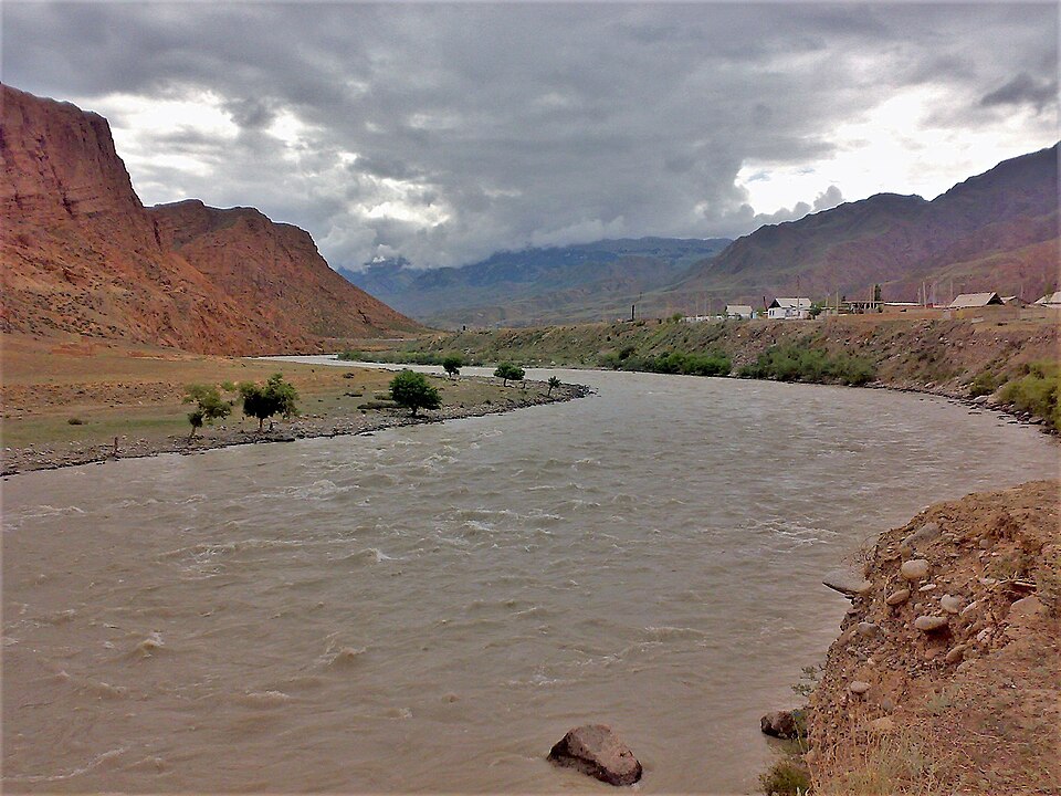 Fayl:Naryn river.jpg
