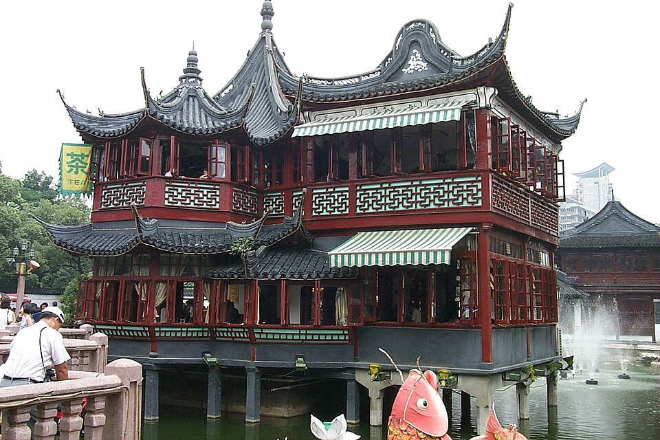 Fayl:Shanghai-Huxinting Tea House.jpg