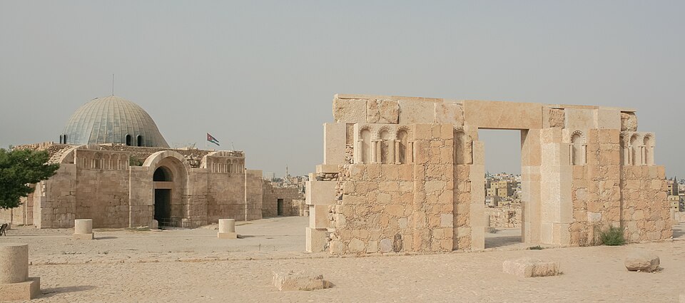 Fayl:Umayyad Qasr, Amman, Jordan6.jpg