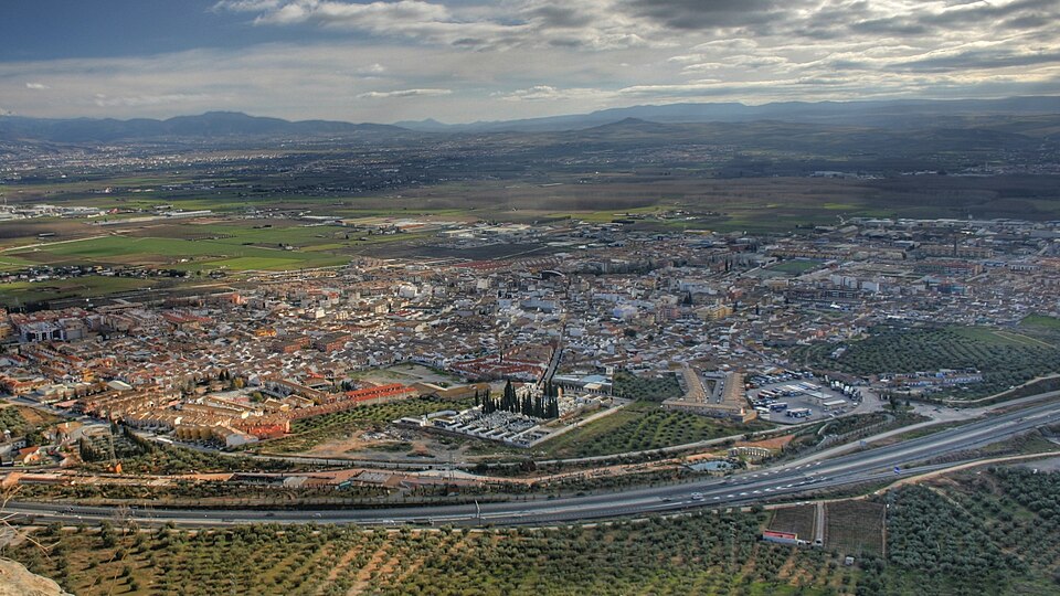 Fayl:Atarfe hdr - panoramio.jpg