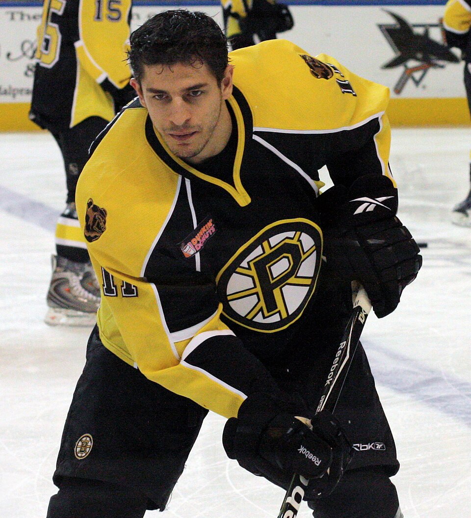 Fayl:Drew Larman - Providence Bruins.jpg
