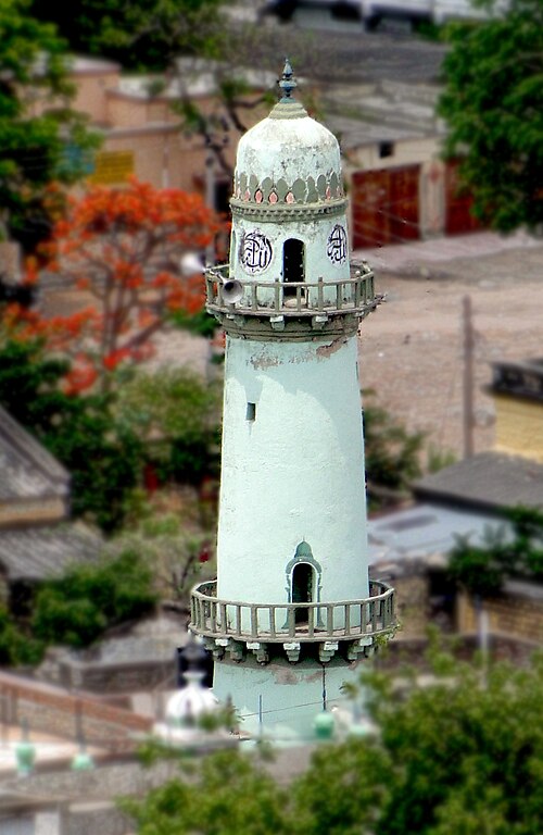 Fayl:Ek Minar Masjid, Raichur.jpg