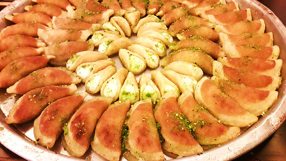 Fayl:Qatayef2.jpg