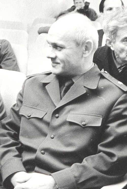 Fayl:Vladimir Dzhanibekov (cropped).jpg
