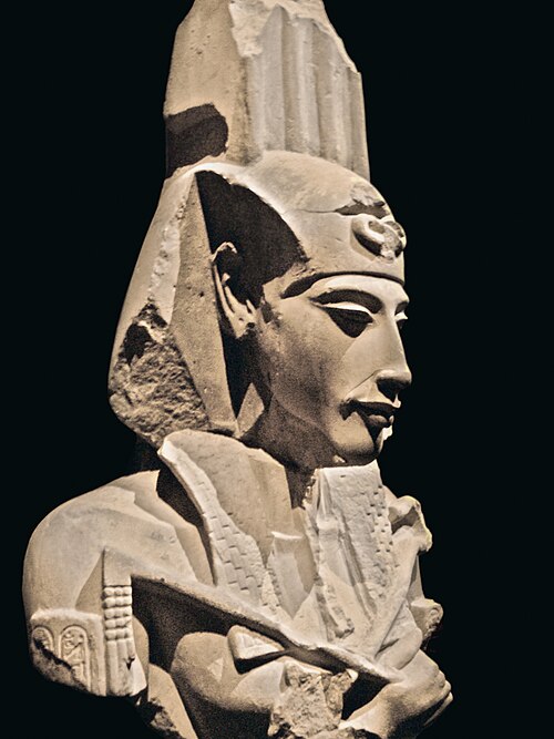 Fayl:Akhenaten - Ajenatón.jpg