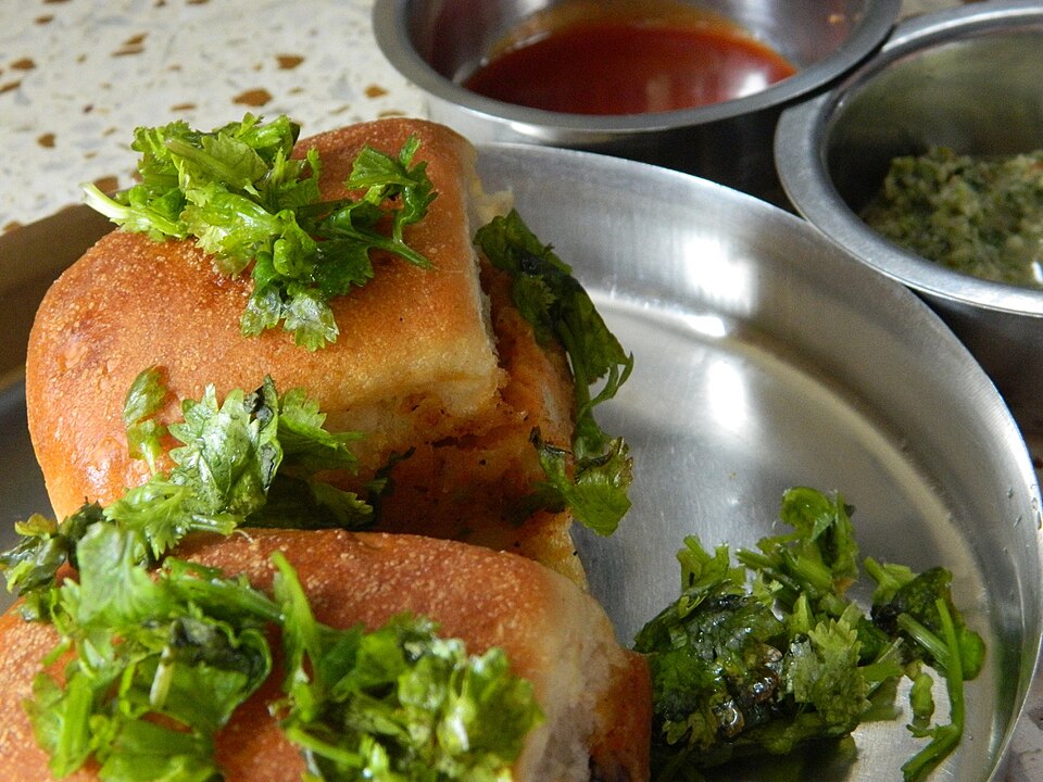 Fayl:Kachchi Dabeli.jpg