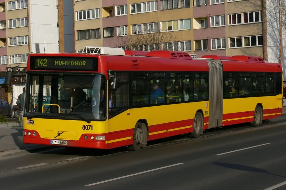 Fayl:Volvo7000A-8071-Wroclaw.jpg
