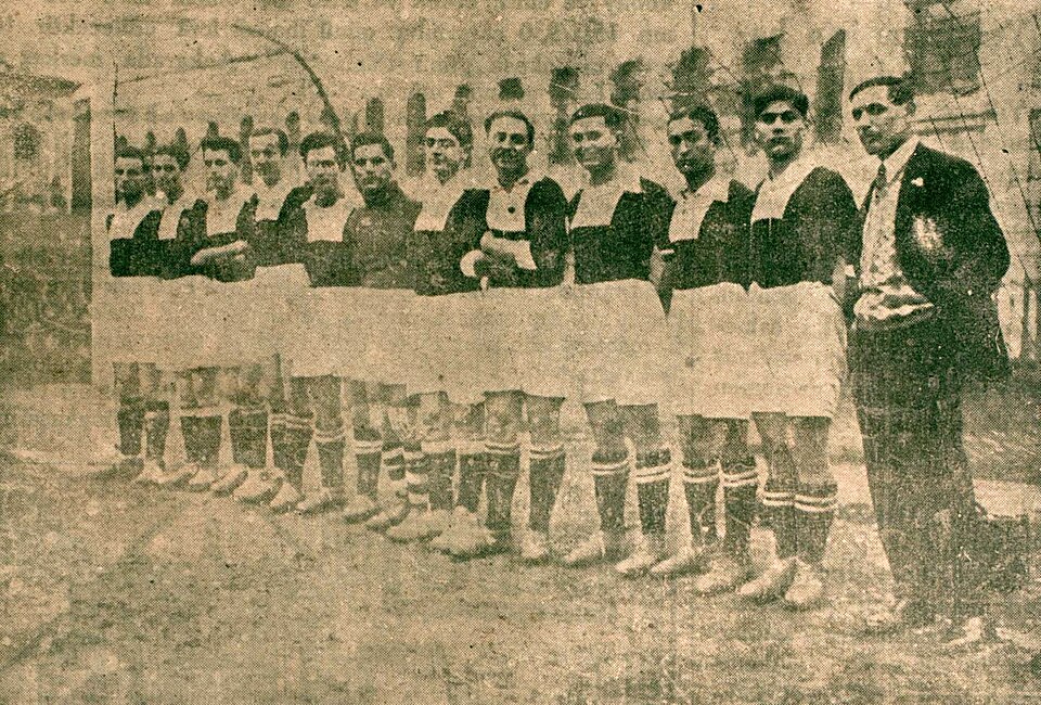 Fayl:1929 12 27 Politika Besiktas.jpg