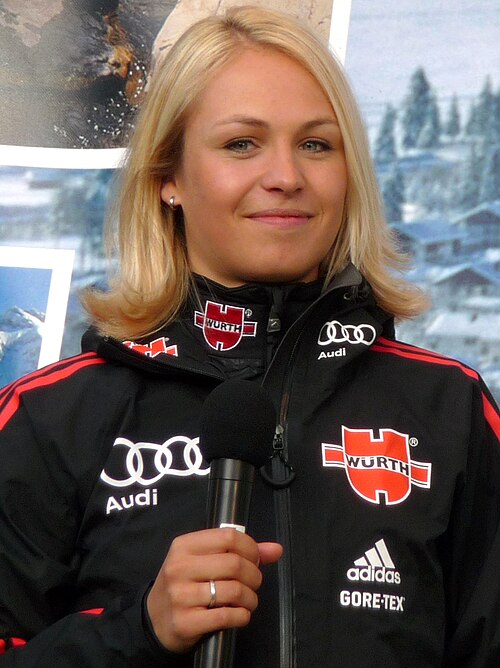 Fayl:Magdalena Neuner 2011.jpg