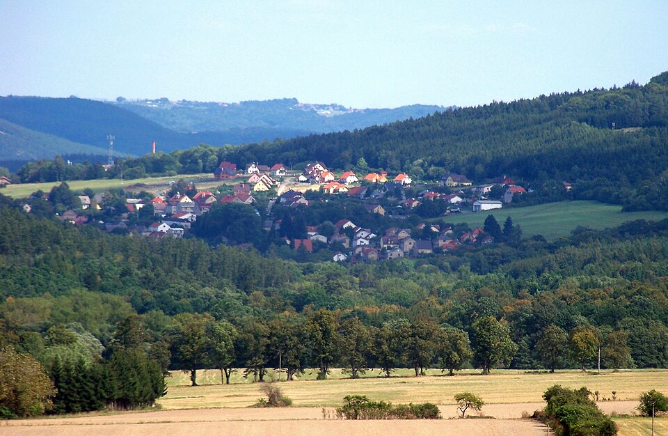 Fayl:Nový Jáchymov, ze Špičky (01).jpg